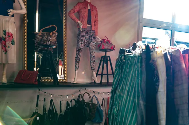 50er Flexi Brocki Ladenflaeche belebt 0227 2