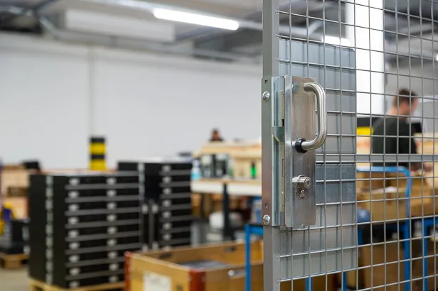 50er Multimedia G11 01 6858