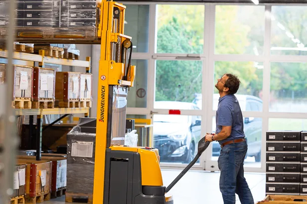 50er Multimedia G11 01 6997