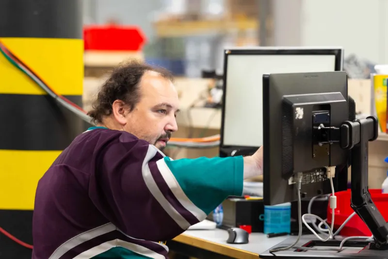 Multimedia G11 01 6984